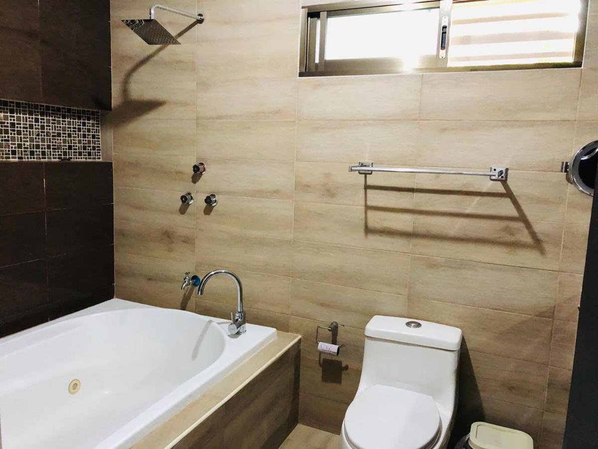 Casa Lili 2: Luxurious/Amplio/Hot Water/Economic/Wifi/Tv Apartment Валядолид Екстериор снимка