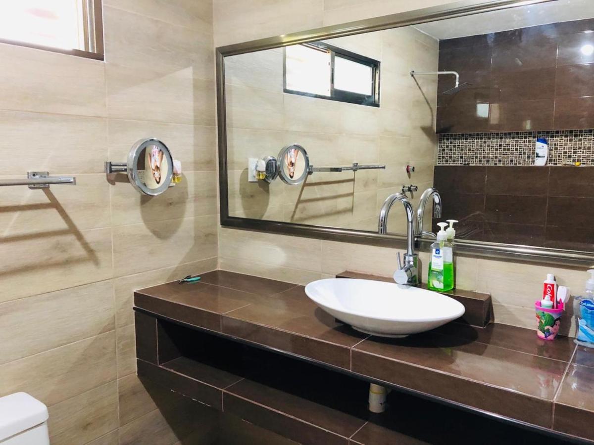 Casa Lili 2: Luxurious/Amplio/Hot Water/Economic/Wifi/Tv Apartment Валядолид Екстериор снимка